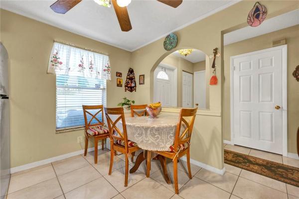 Nova Townhouses, 4052 SW 67th Ter #9, Davie, Florida 33314, image 2