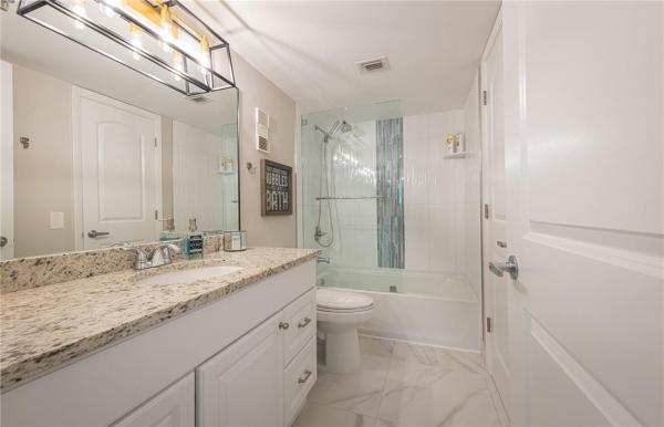 Huntington Lakes 1, 14425 Strathmore Ln #403, Delray Beach, Florida 33446, image 3