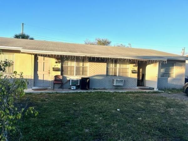 Sunshine Villas, 5411 NW 15th Ct, Lauderhill, Florida 33313, image 2