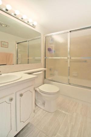 Markham, 38 Markham B, Deerfield Beach, Florida 33442, image 1