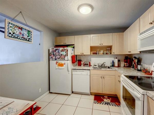 Coco Cay, 770 SE 2nd Ave #203F, Deerfield Beach, Florida 33441, image 3
