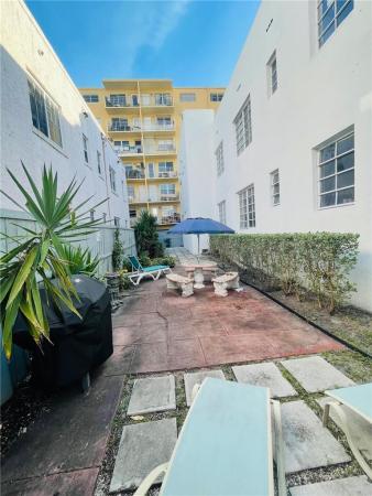 Art Deco, 610 8th St #102, Miami Beach, Florida 33139, image 1