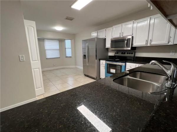 The Townhomes Of Deer Creek, 3341 Deer Creek Lake Shore Dr, Deerfield Beach, Florida 33442, image 2