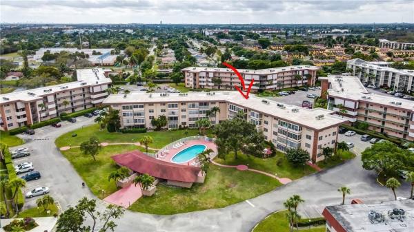 Lauderdale Oaks, 2861 NW 47th Ter #405B, Lauderdale Lakes, Florida 33313, image 1