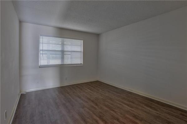 Markham, 55 Markham C, Deerfield Beach, Florida 33442, image 2