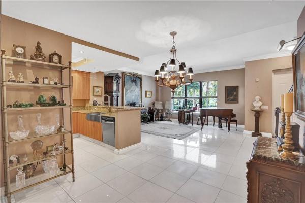 Wilton Station, 2601 NE 14th Ave #106, Wilton Manors, Florida 33334, image 3