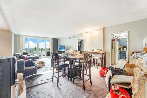 The Carriage Club, 5005 Collins Ave #415, Miami Beach, Florida 33140, image 2