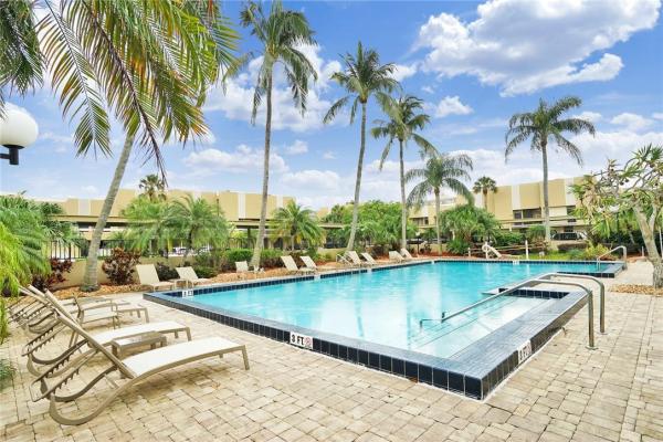 Nobel Point, 1100 SE 5th Ct #22, Pompano Beach, Florida 33060, image 3