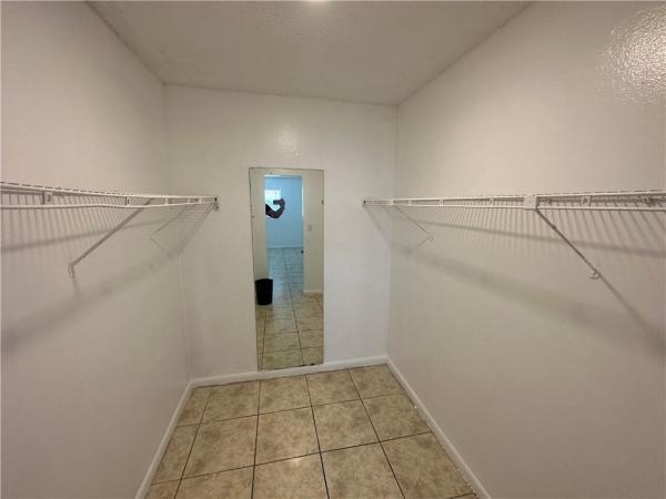 Royal Point, 3600 NW 21st St #411, Lauderdale Lakes, Florida 33311, image 3