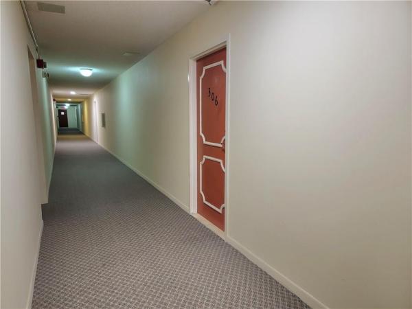 Oakbrook Village, 8240 SW 24th St #5306, North Lauderdale, Florida 33068, image 2