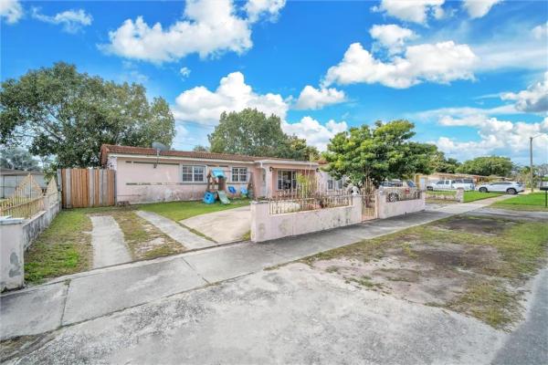 Lake Stevens Estates At Carol City, 5320 NW 181st Ter, Miami Gardens, Florida 33055, image 1