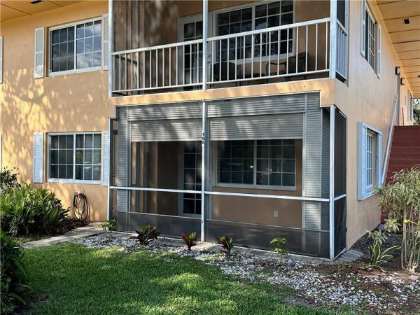 Manor Grove Village, 1930 NE 2nd Ave #105L, Wilton Manors, Florida 33305, image 2