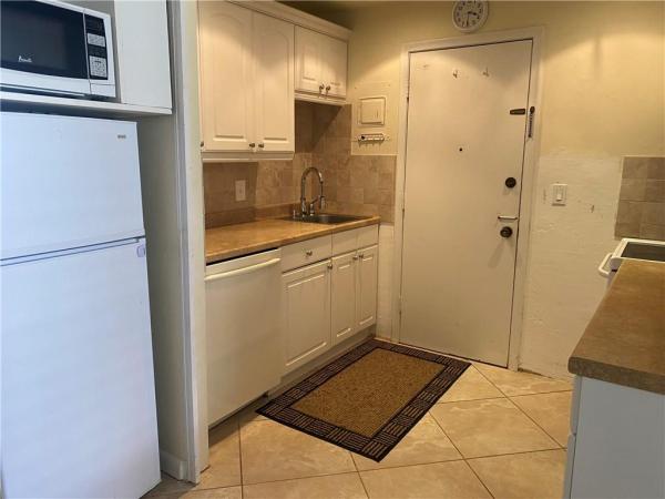 Georgian Courts, 6260 NE 18th Ave #732, Fort Lauderdale, Florida 33308, image 1