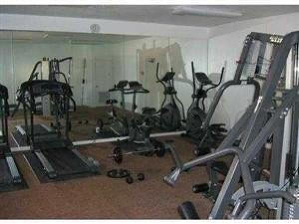 Clear Lake Palms, 407 Executive Center Dr #201, West Palm Beach, Florida 33401, image 1