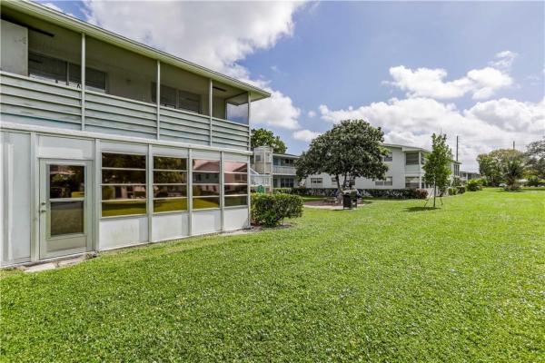 Farnham, 52 Farnham C, Deerfield Beach, Florida 33442, image 1