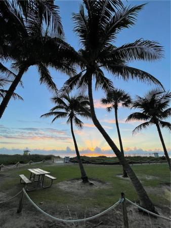 Silver Thatch Intracoastal Apartments, 521 N Riverside Dr #702, Pompano Beach, Florida 33062, image 1