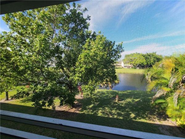 Century Village East, 253 Prescott M, Deerfield Beach, Florida 33442, image 3