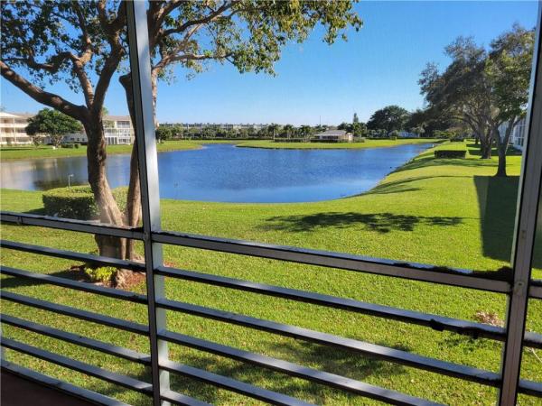 Preston At Century Village, 274 Preston G, Boca Raton, Florida 33434, image 2