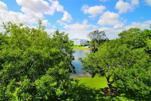 Farnham, 3008 Farnham N, Deerfield Beach, Florida 33442, image 2