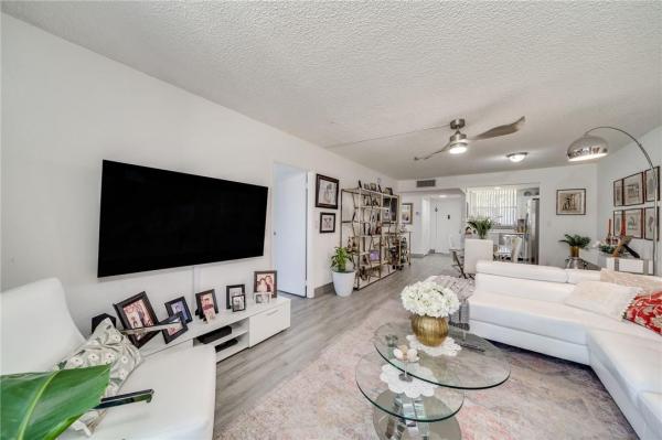 Environ 2, 3801 Environ Blvd #116, Lauderhill, Florida 33319, image 2