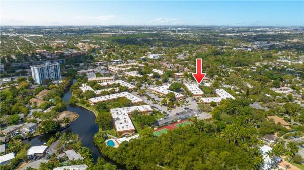 Manor Grove Village, 1940 NE 2nd Ave #117J, Wilton Manors, Florida 33305, image 2