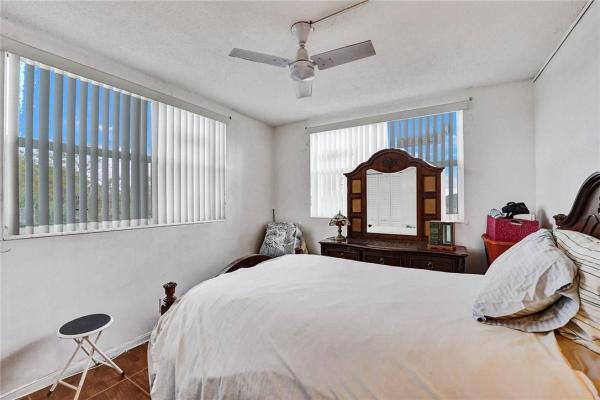 Lauderdale Oaks, 3051 NW 46th Ave #301, Lauderdale Lakes, Florida 33313, image 1