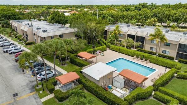 The Gardens Of Bonaventure 11 West, 350 Racquet Club Rd #204, Weston, Florida 33326, image 1