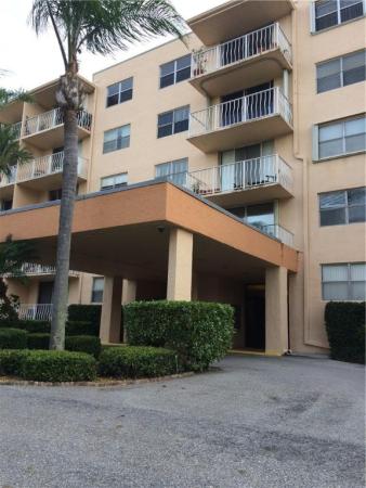 Breakwaters Of The Palm Beaches, 500 Executive Center Dr #4F, West Palm Beach, Florida 33401, image 1