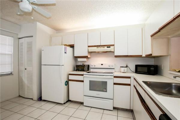 Cambridge At Century Village, 1100 SW 128th Ter #410U, Pembroke Pines, Florida 33027, image 1