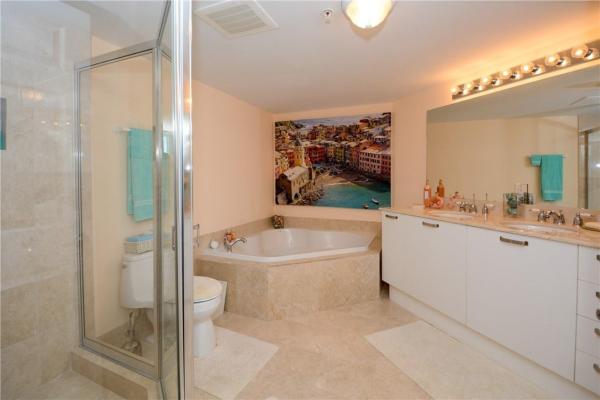 The Vue, 2011 N Ocean Blvd #305, Fort Lauderdale, Florida 33305, image 3