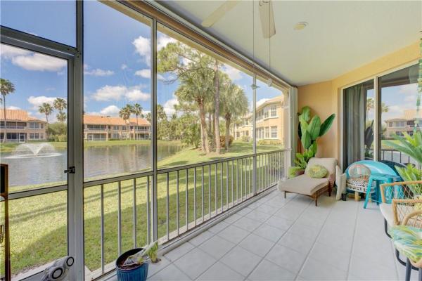 Legends, 122 Legendary Cir, Palm Beach Gardens, Florida 33418, image 3
