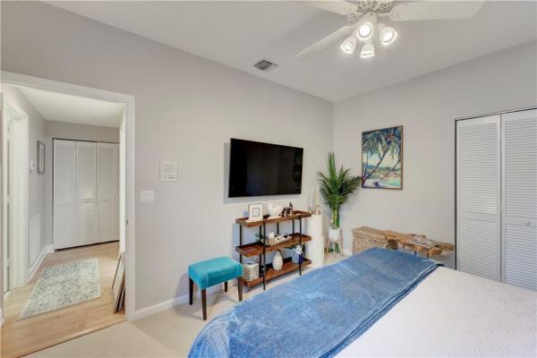 Legends, 122 Legendary Cir, Palm Beach Gardens, Florida 33418, image 2