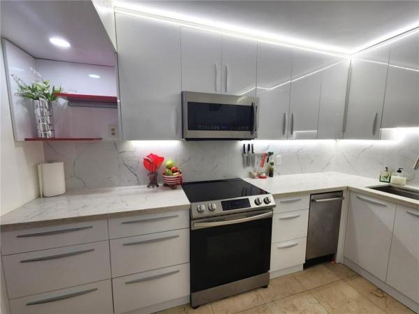 Allington Towers North, 1500 S Ocean Dr #F17, Hollywood, Florida 33019, image 1