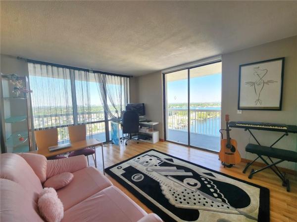 Allington Towers North, 1500 S Ocean Dr #F17, Hollywood, Florida 33019, image 3