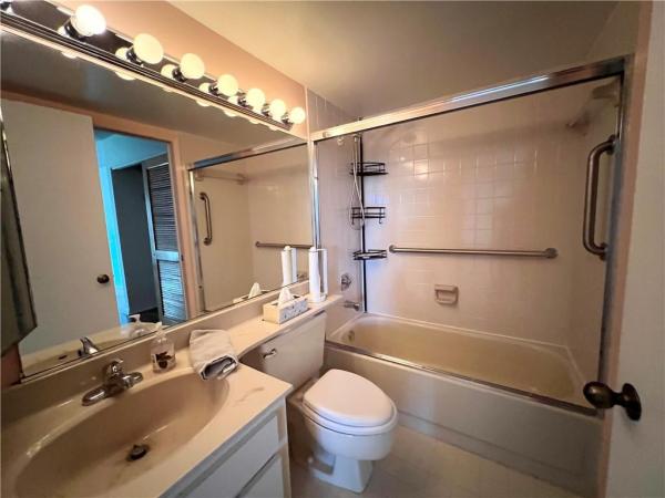 Kenland Bend North, 8800 SW 123rd Ct #J304, The Crossings, Florida 33186, image 2