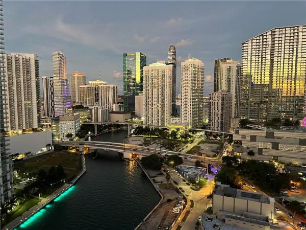 Neo Vertika, 690 SW 1st Ct #2712, Miami, Florida 33130, image 3