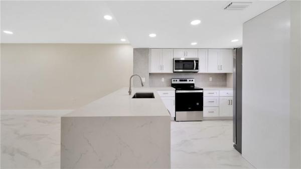 Sandalfoot South, 9880 Marina Blvd #1535, Boca Raton, Florida 33428, image 1