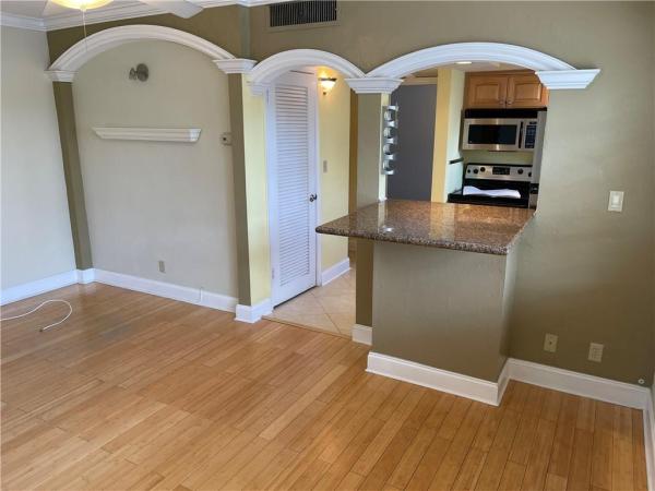 Victoria Courts, 901 NE 3rd St #205, Fort Lauderdale, Florida 33301, image 1