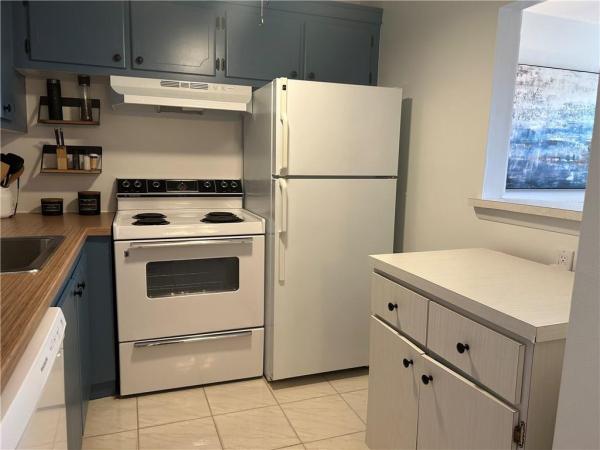 Islewood, 1009 Islewood D, Deerfield Beach, Florida 33442, image 3