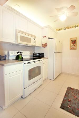 Cambridge, 1055 Cambridge C, Deerfield Beach, Florida 33442, image 2