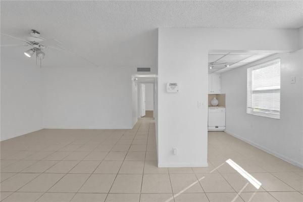 Burgundy At Kings Point, 786 Burgundy Q, Delray Beach, Florida 33484, image 3