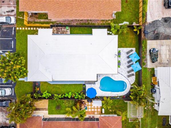 Reid Terrace , 1702 NE 25th St, Wilton Manors, Florida 33305, image 1