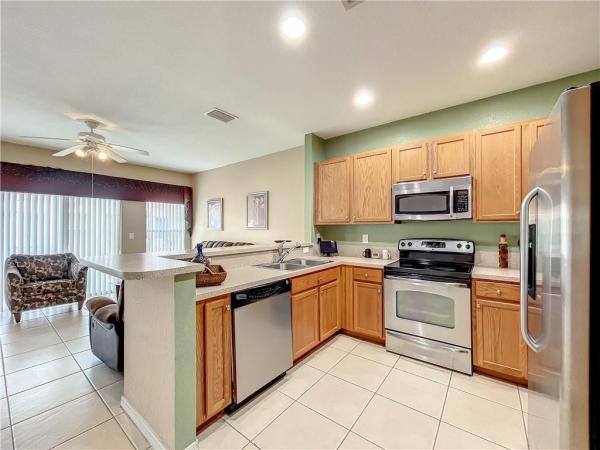 Cambridge Park, 2989 NW 30th Pl, Oakland Park, Florida 33311, image 2