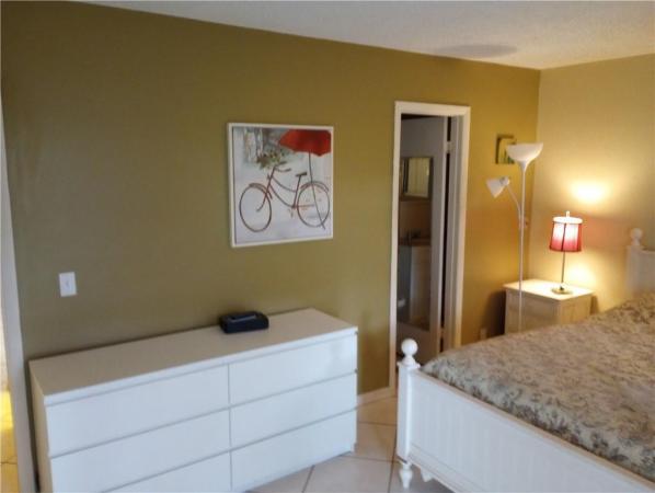 Oakridge, 290 Oakridge Q, Deerfield Beach, Florida 33442, image 2