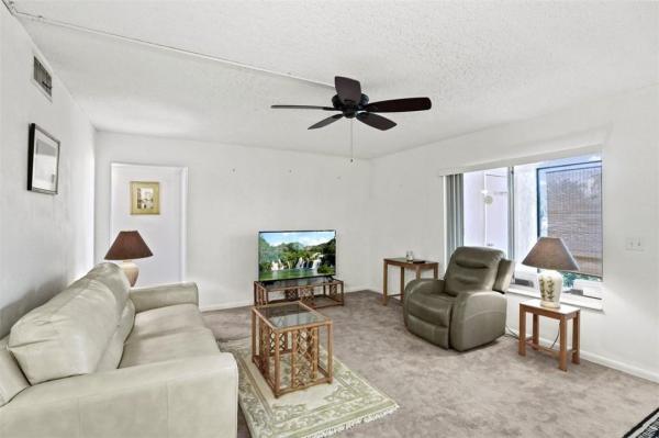 Pine Ridge South 4, 429 Pine Glen Ln #D-1, Greenacres, Florida 33463, image 2