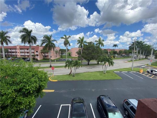 Sunrise Lakes 3, 9480 Sunrise Lakes Blvd #309, Sunrise, Florida 33322, image 1