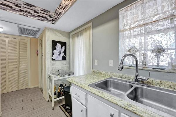 Palm Garden Apartments, 10193 N Military Trl #206, Palm Beach Gardens, Florida 33410, image 2