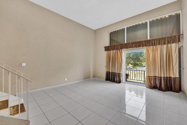 Ocean Bay Club, 5555 N Ocean Blvd #54, Lauderdale By The Sea, Florida 33308, image 2
