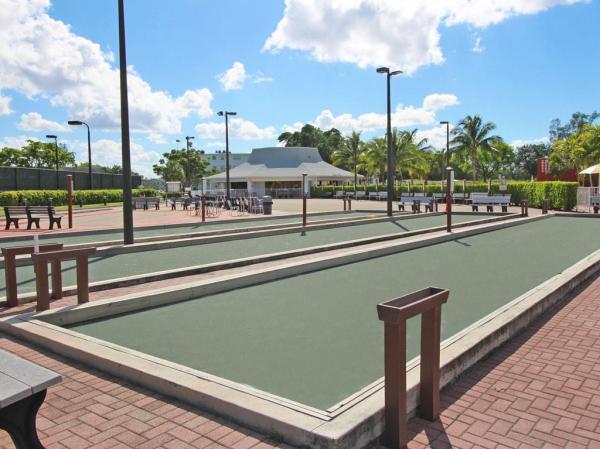 Lyndhurst, 2020 Lyndhurst I, Deerfield Beach, Florida 33442, image 3