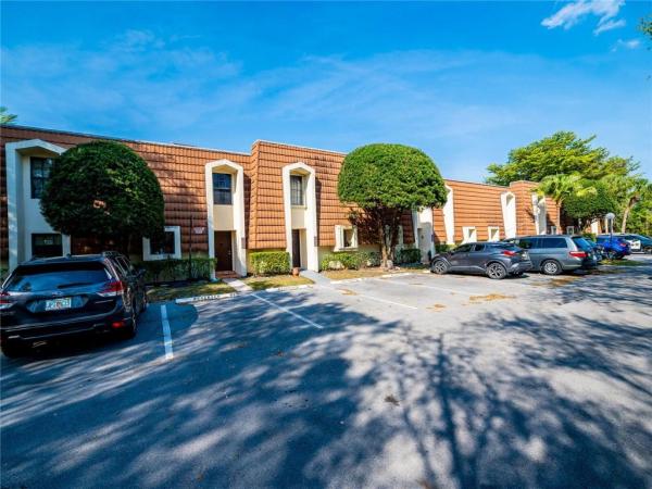 Chateaulaine, 11575 NW 2nd St #11575, Plantation, Florida 33325, image 1